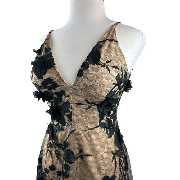 Dress the Population Audrey 3D Embroidered Fit & Flare Dress Women's Size Medium - Picture 5 of 16